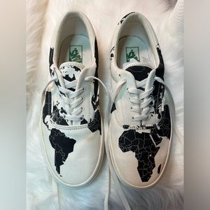VANS Save our planet sneakers M9.5/W11